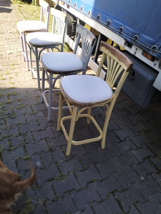 Sprzedam.   Jokery. Z giętego drzewa do kuchni