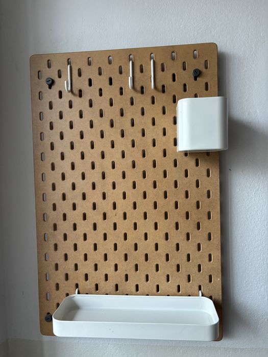 Tablica perforowana IKEA wraz z elementami