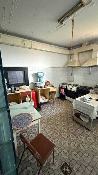 Продається комерційне приміщення в м. Чернівці (район Ленківці)