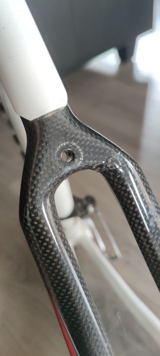 Rama szosowa Bianchi ViaNirone 7 C2C uszkodzona, widelec + stery