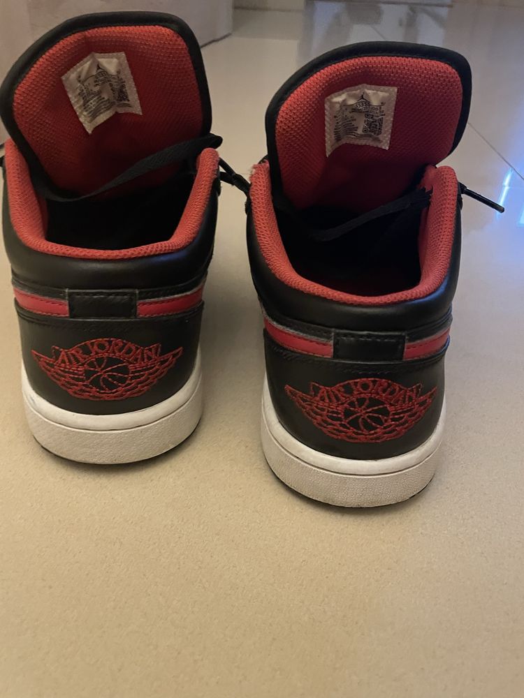 Buty Air Jordan 1 low rozmiar 42.5