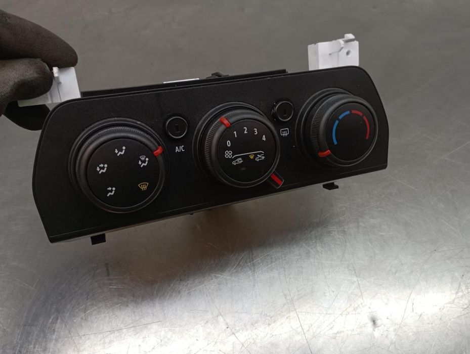 Comando chauffage / sofagem DACIA Sandero III