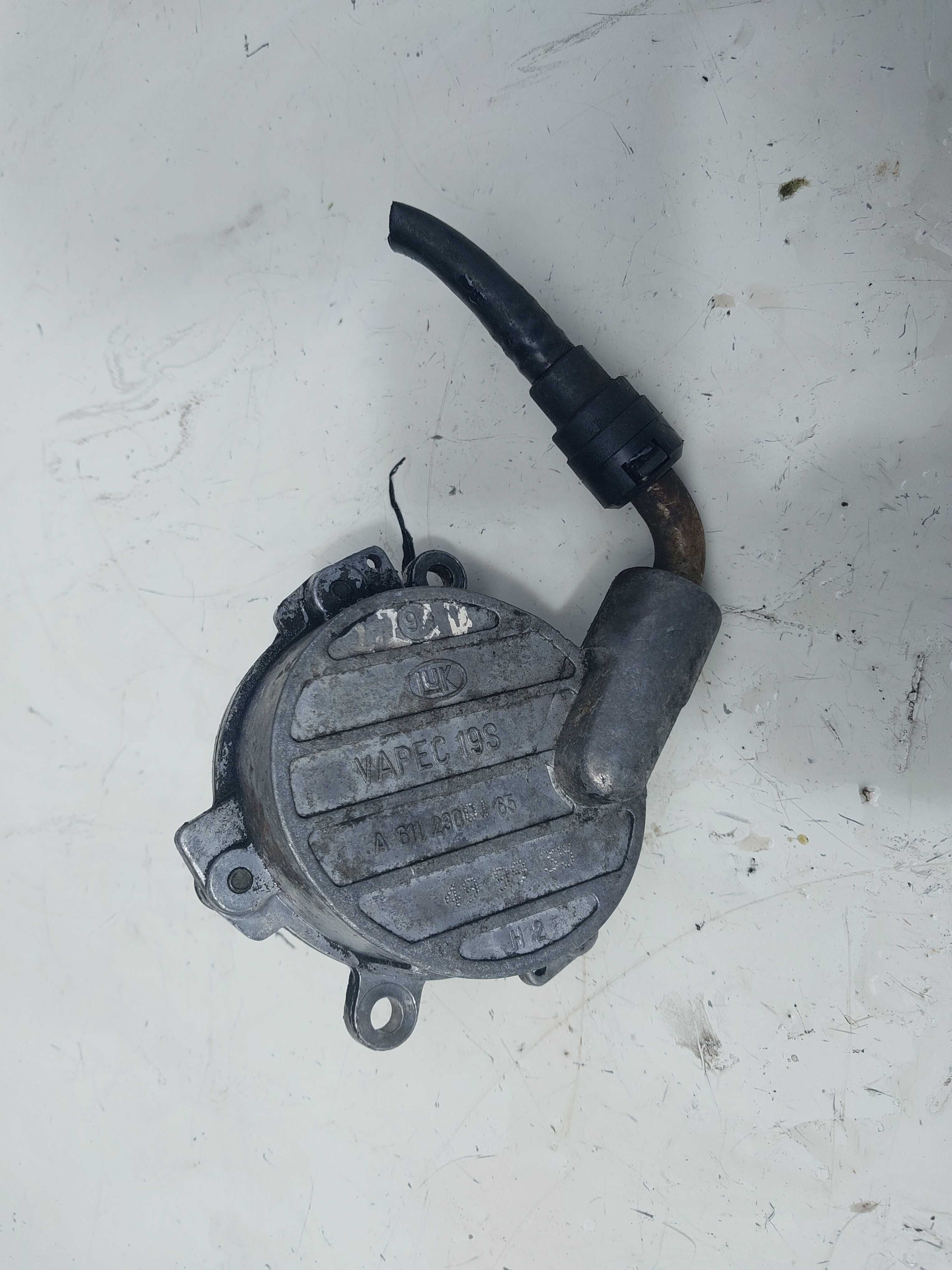 Pompa Vacum Mercedes Vito 2.2 CDI A 611 .230 , 65 Sprawna WYSYŁKA