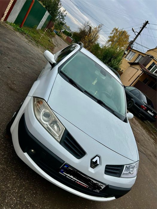 Продам авто рено меган 2