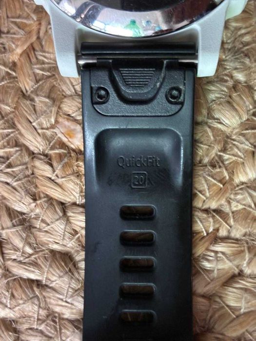 Продам годинник Garmin Fenix 5S Plus