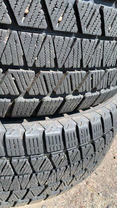 245/60 R18 105S Bridgestone Blizzak DM-V3, зимова, комплект