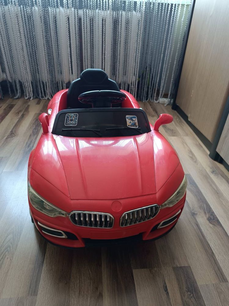 Дитячий електомобіль BMW