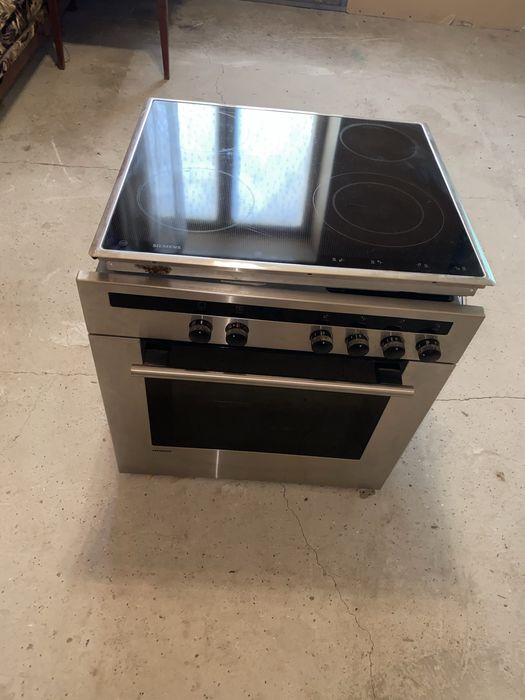 Продам духовой шкаф с варочной поверхностью
