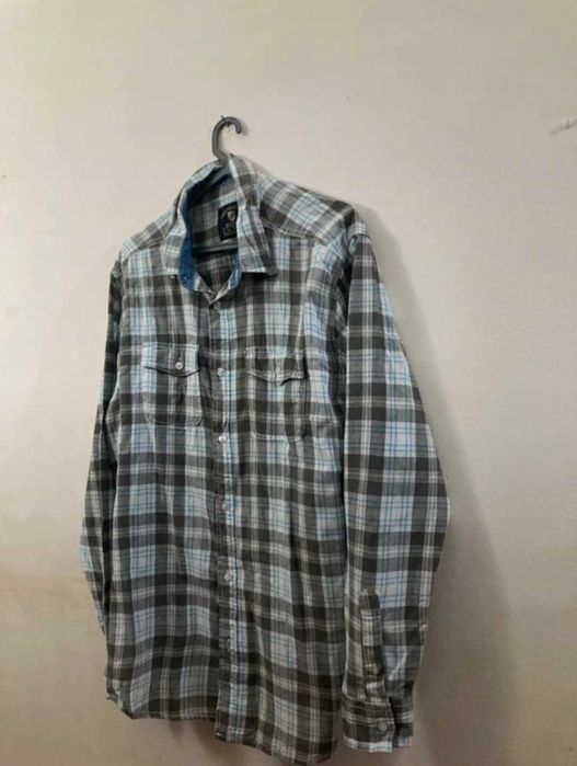 Camisa quadriculada azul, branca e cinzenta CODE Collection Outfitters