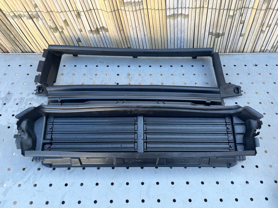 Kierownica Powietrza Żaluzja Osłona Chłodnicy Wlot Volvo V60 II 2 S60 3 I