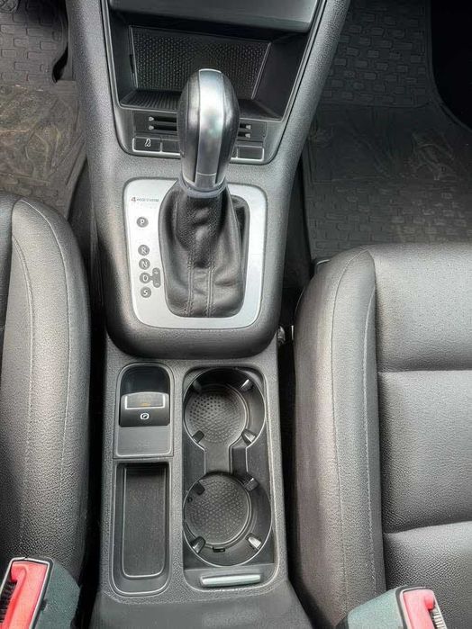 Volkswagen Tiguan SE 4Motion      2014