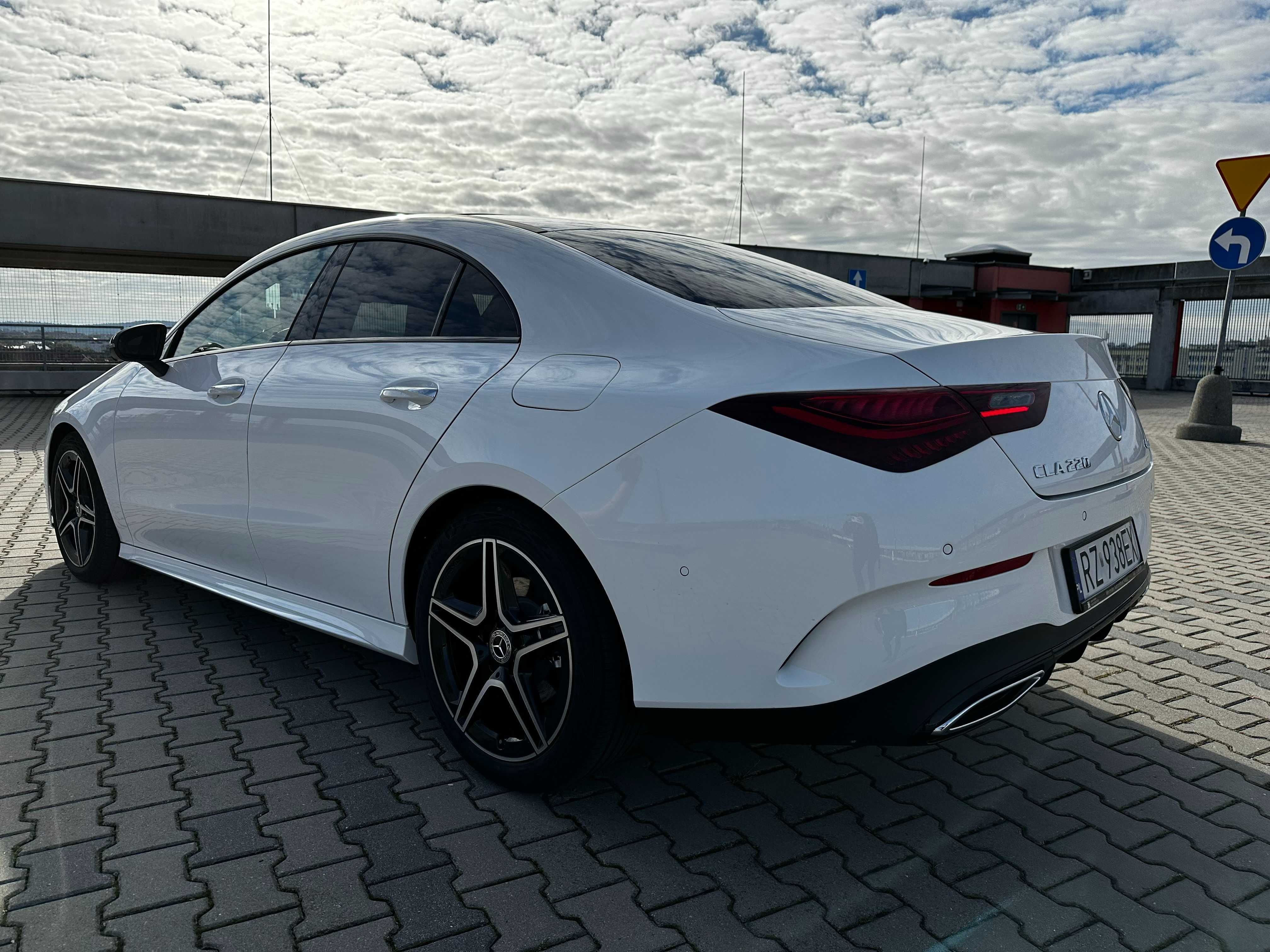 Mercedes- Benz CLA 220 4MATIC AMG Wynajem długoterminowy