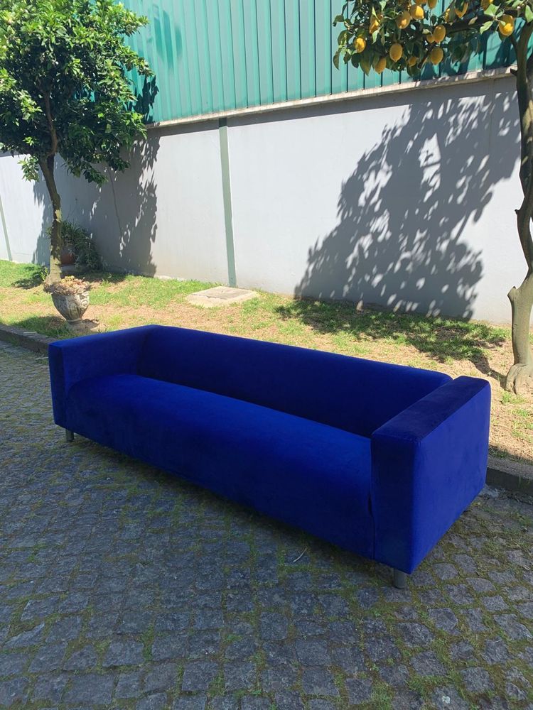 Sofá de veludo azulão novo 2,50m comprimento x 0,80m profundidade