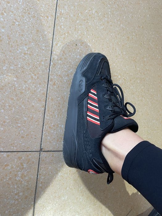 Крутезні adidas 42 (26-26.5) носились місяць
