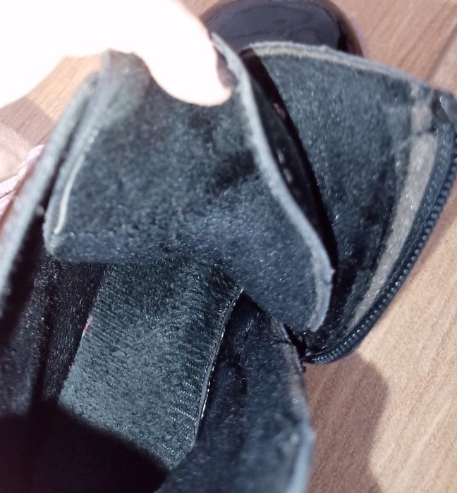 Lekko ocieplane botki czarno - fioletowe