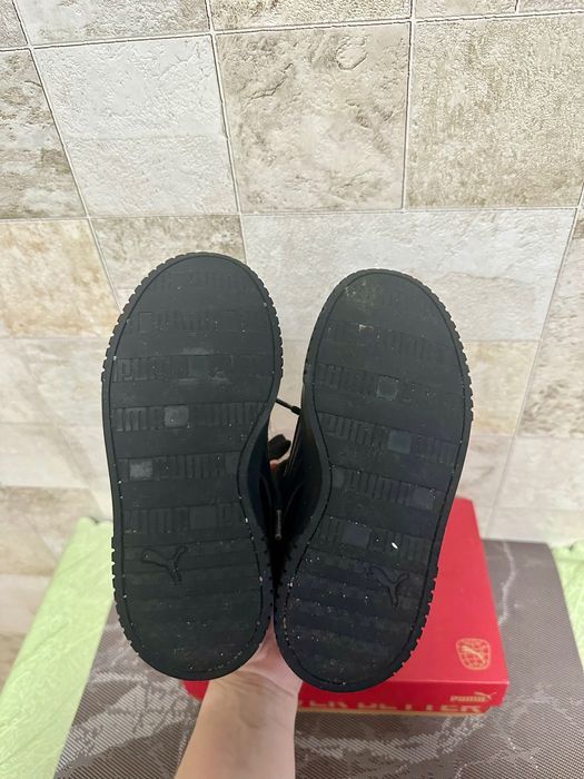 Продам дитячі демісезонні черевики Puma