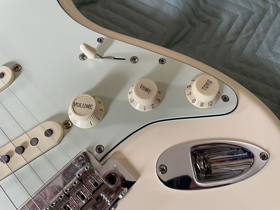 Stratocaster Fender Vintera 60s Modified