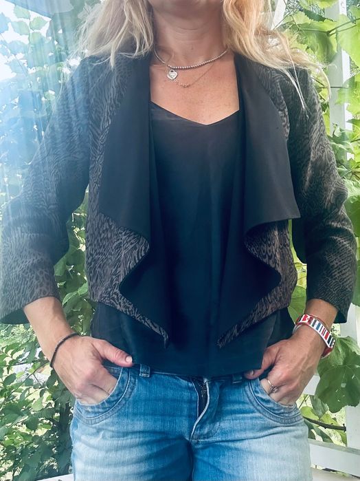 River Island żakiet bolerko j.nowe R. L