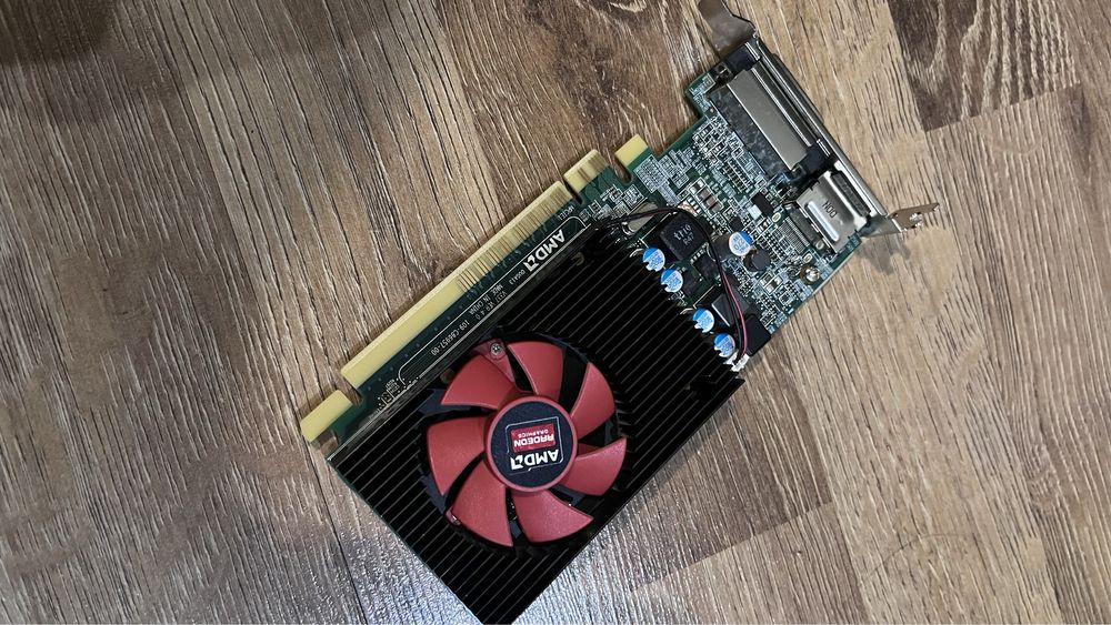 Відеокарта AMD Radeon R5 340х