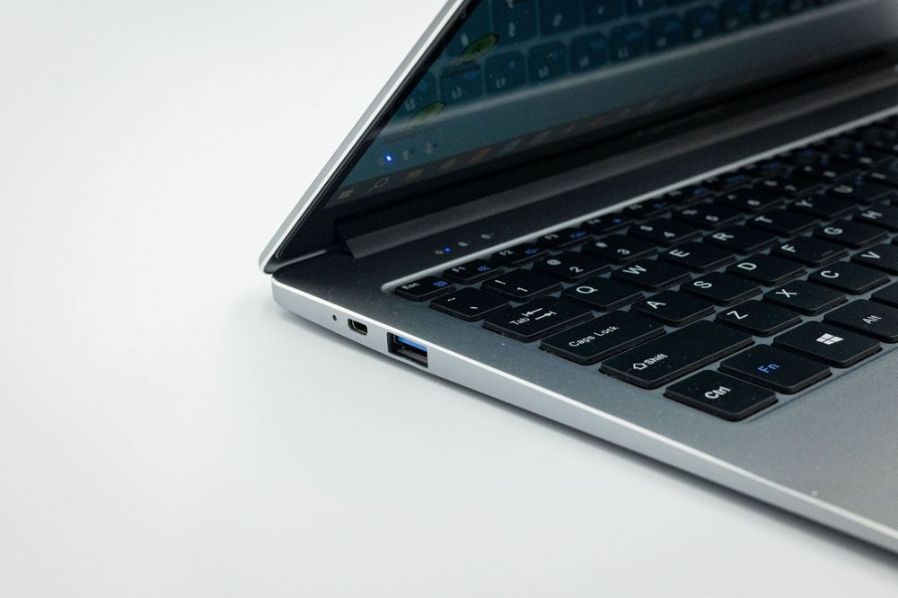 Laptop Kruger&Matz Ultrabook Explore 1250