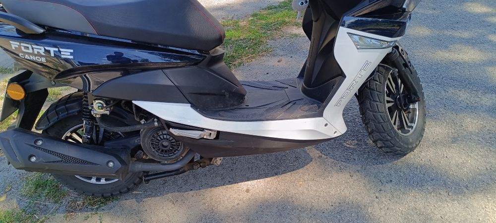 Скутер forte kanoe 150