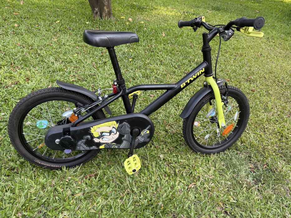 Bicicleta criança BTWIN Dark Hero 500