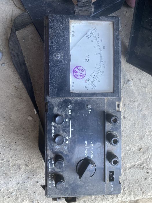 Мегаометр Ф4102/2-1М