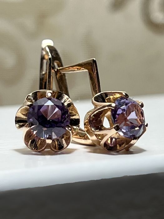 Золотые серьги СССР с александритом.Золоті сережки  радянські