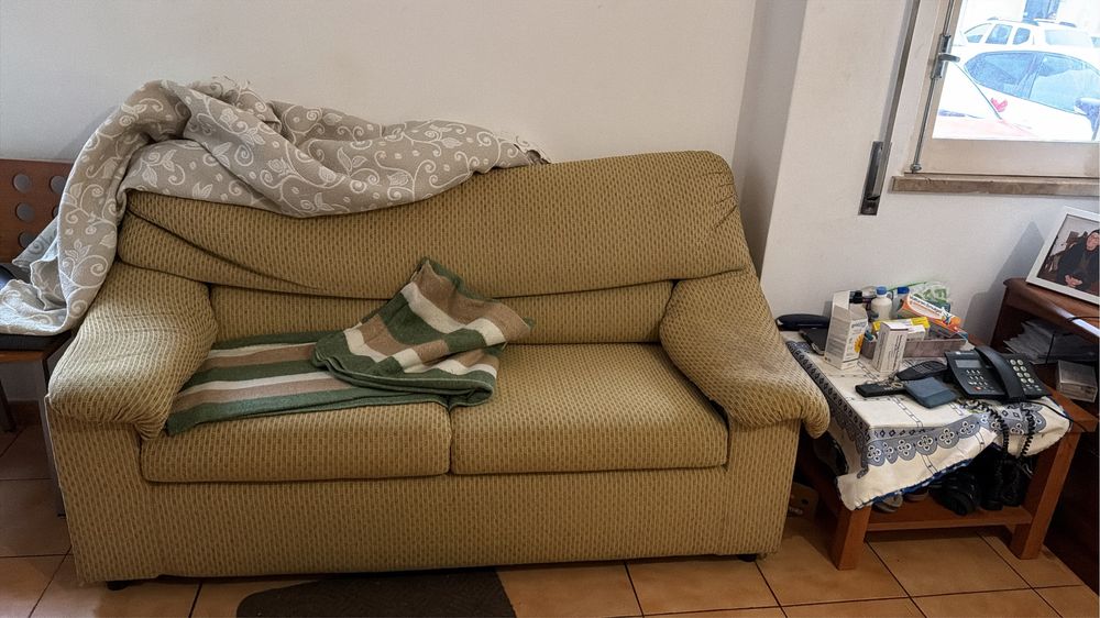 Sofá de sala usado