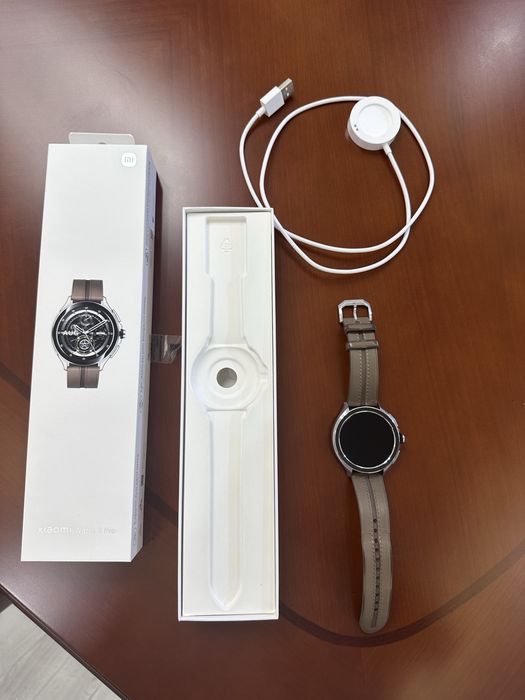 Xiaomi Watch 2 Pro (чорний, LTE, шкіряний ремінець)