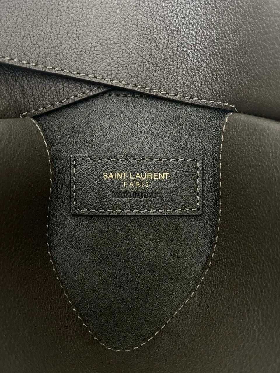 Жіноча сумка Yves Saint Laurent Le 5 A 7