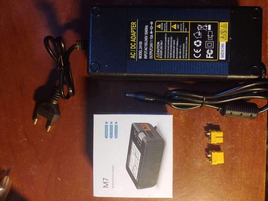 продам toolkitrc m7  з блоком живлення
