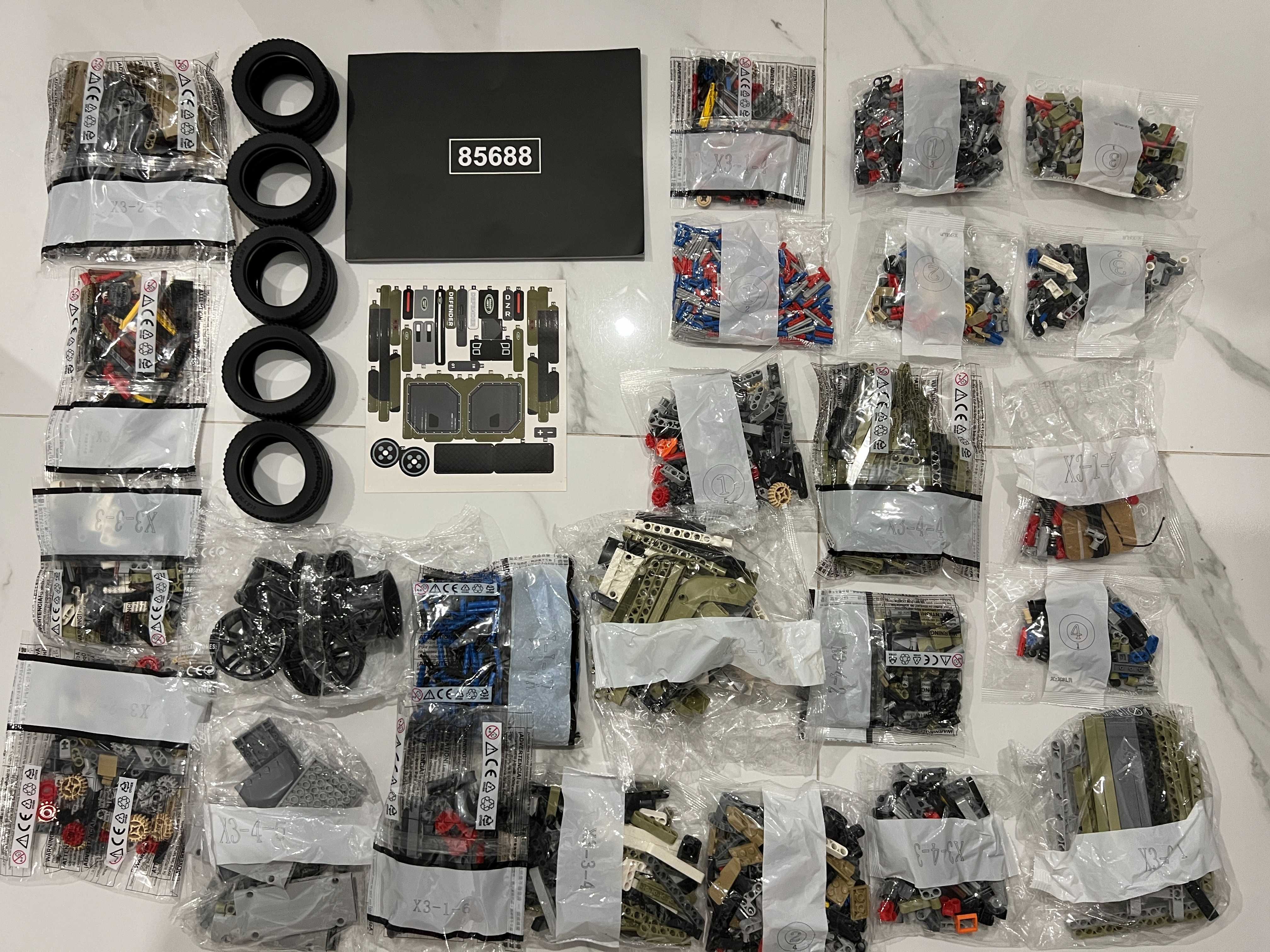 Lego Technic КОНСТРУКТОР Дефендер Ленд Ровер Land Rover Defender
