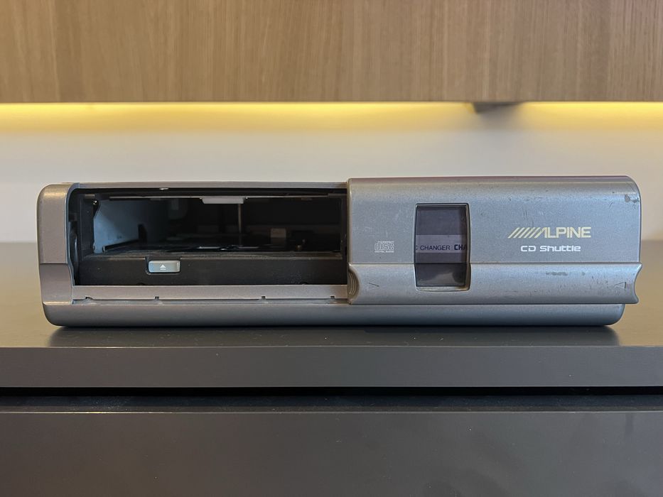 Мультибитный Чейнджер Alpine CHA-S607  (микросхемы BB РСМ1702)