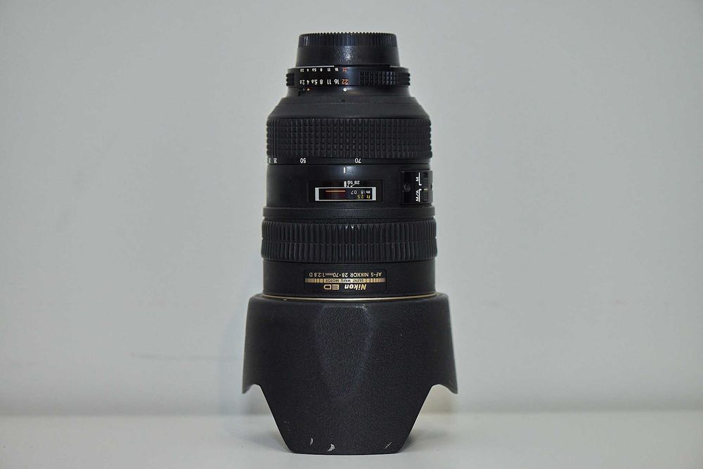 NIKON 28-70 2.8f AF-s e 80-200 2.8f ED