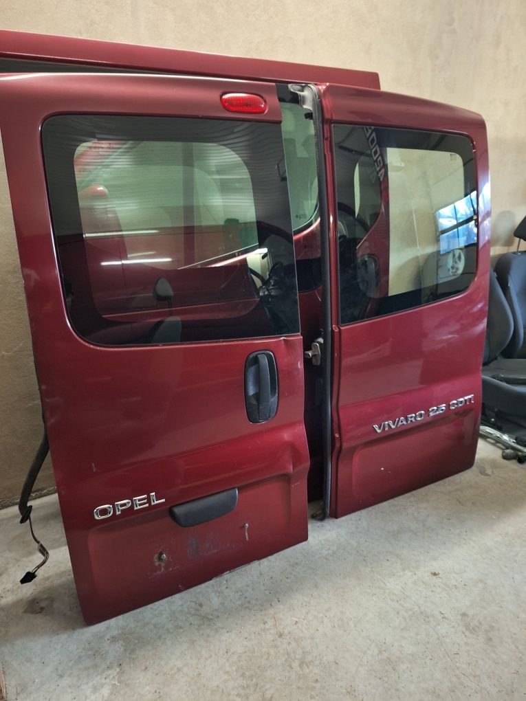 Drzwi tylne skrzydełka Vivaro Trafic Primastar 02-14r