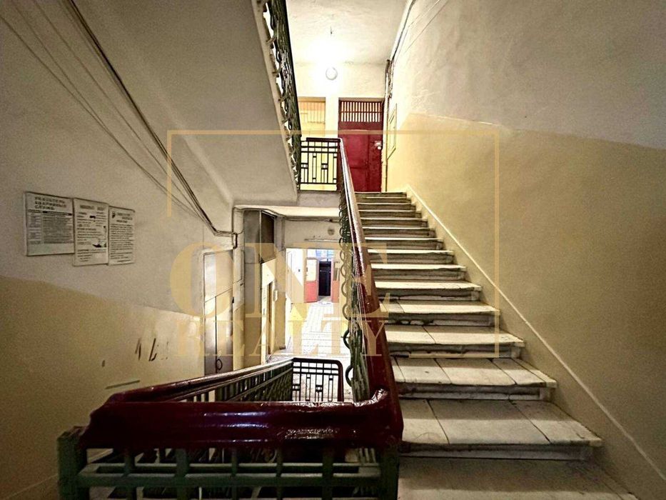 Довготривала оренда 3к Центр, метро Олімпійська, Євроремонт, БЕЗ %%%