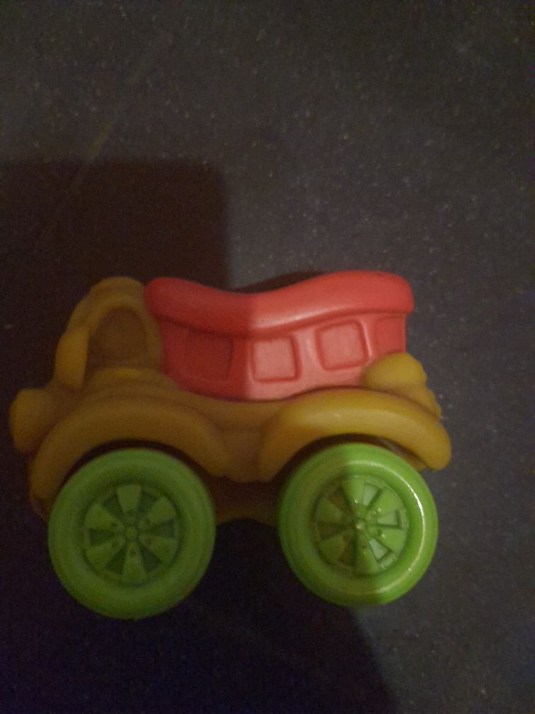 brinquedo carrinho