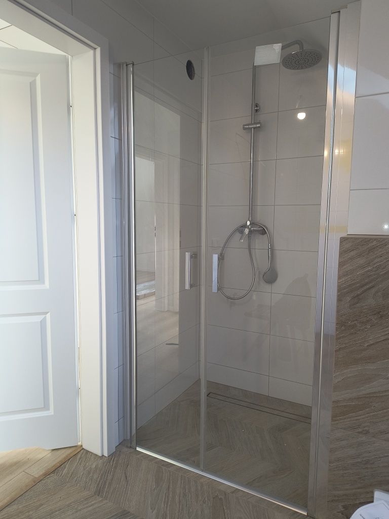 Nowe drzwi prysznicowe 110cm wahadlowe
