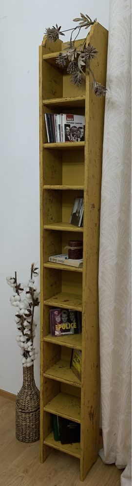 Regal na CD Ikea (Lesvik) po metamorfozie