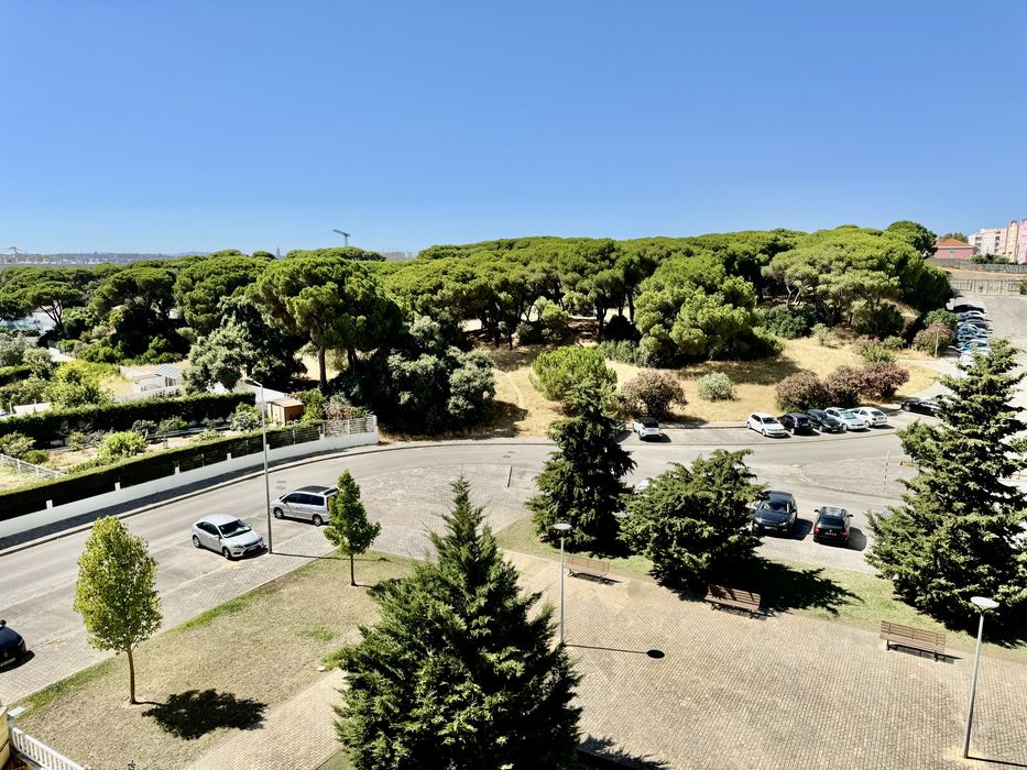 Arrendamento Apartamento T2 c/garagem SEIXAL