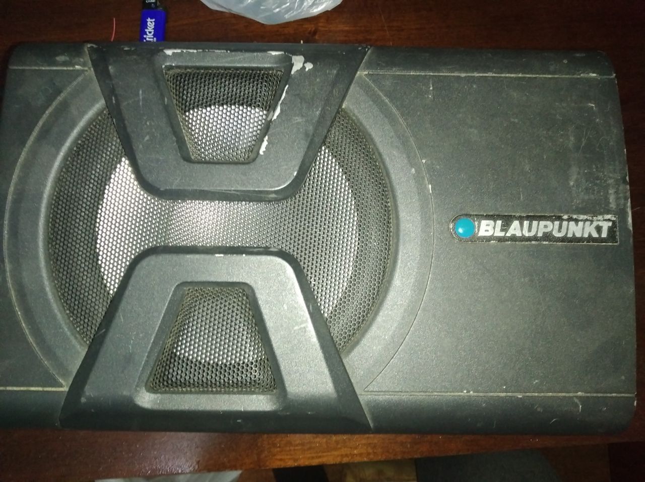 Срочно сабвуфер Blaupunkt 300