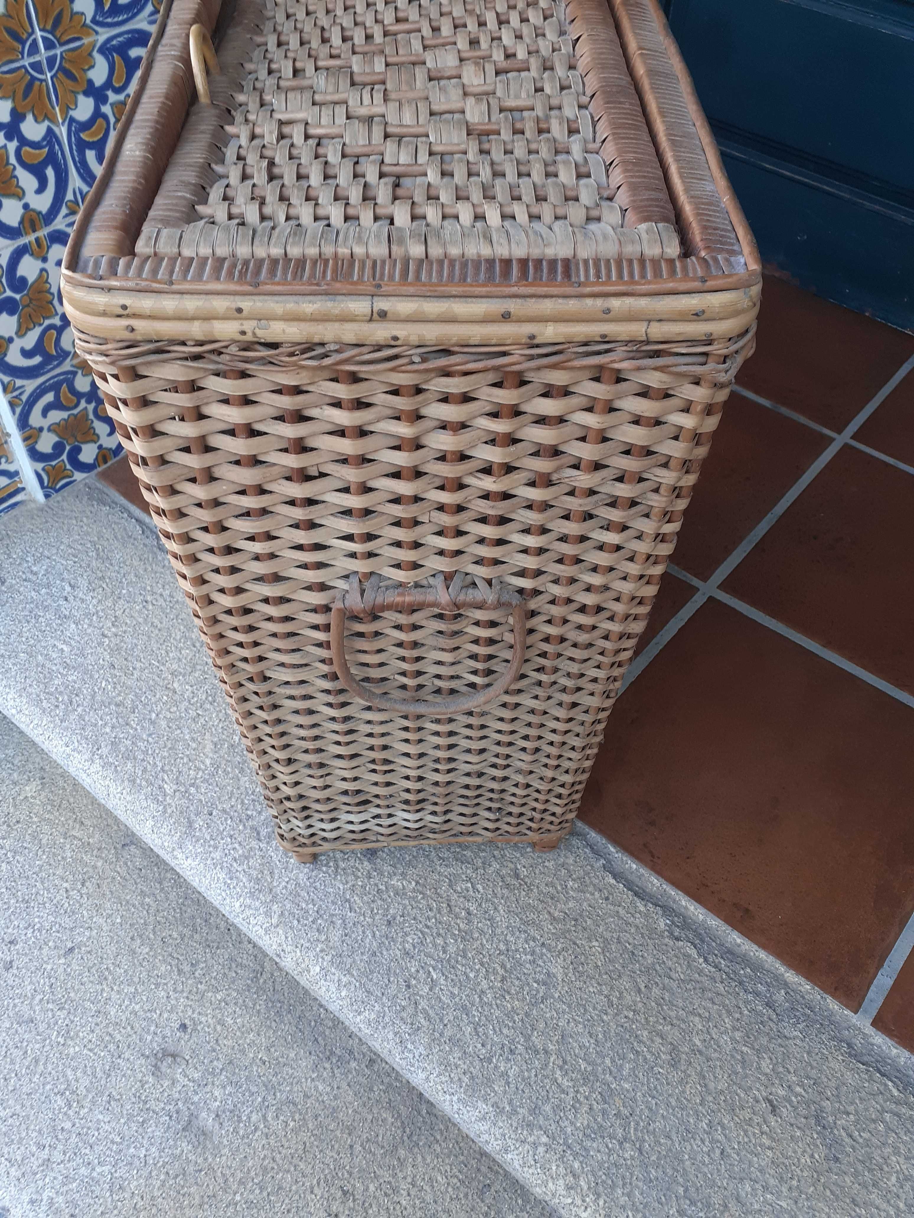 Cesto em palha  - como novo!