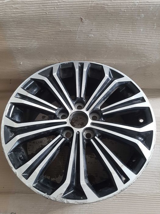 Felga Toyota Corolla E21 17" 5x114,3