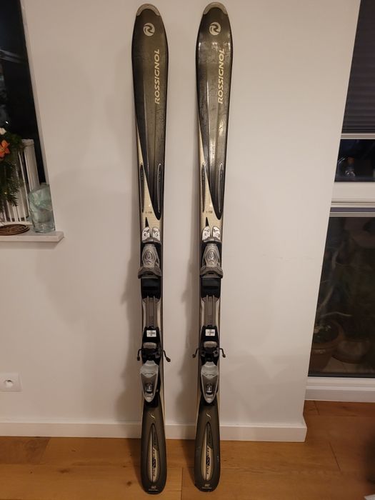 Narty Rossignol 160