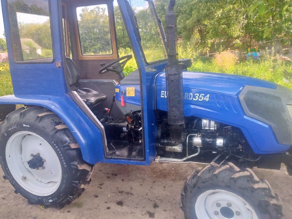 Продам трактор обмен 35 к 4 цил