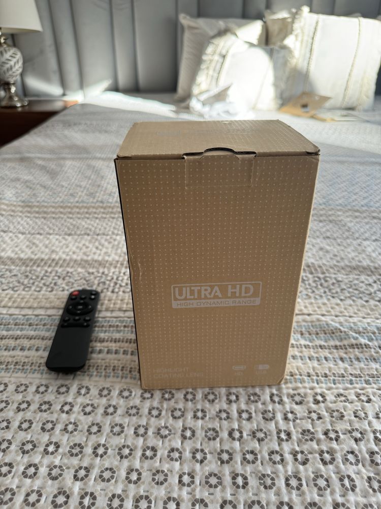 Projetor Portátil Ultra HD 4K HDR – NOVO