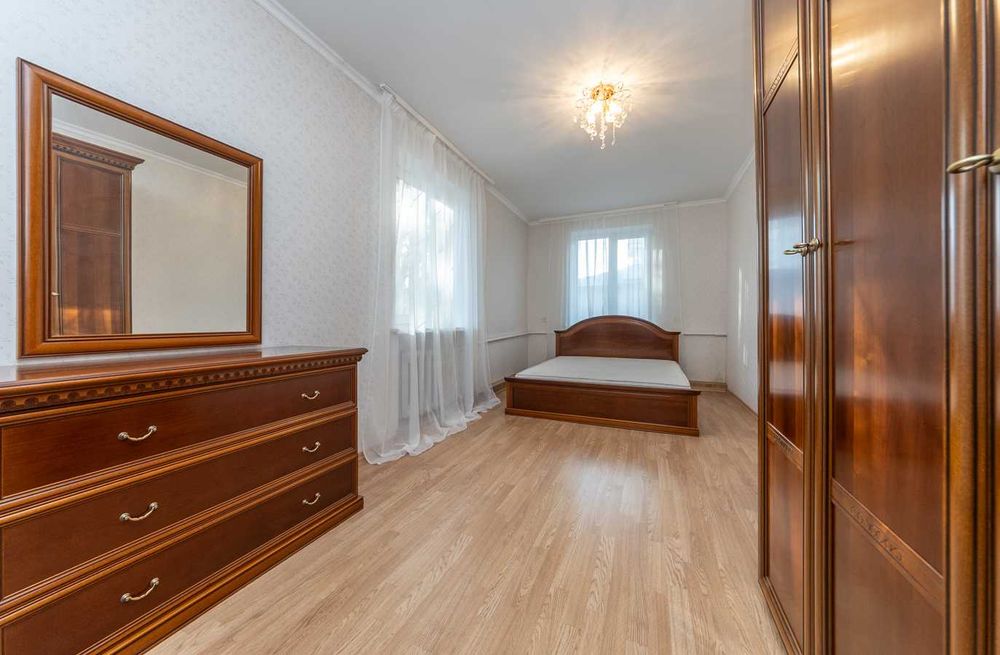 Довгострокова ренда будинку  Осокорки, Нижні Сади