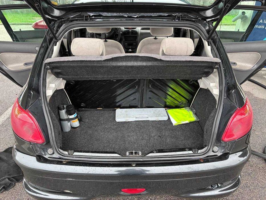 Peugeot 206 (Março 2005)