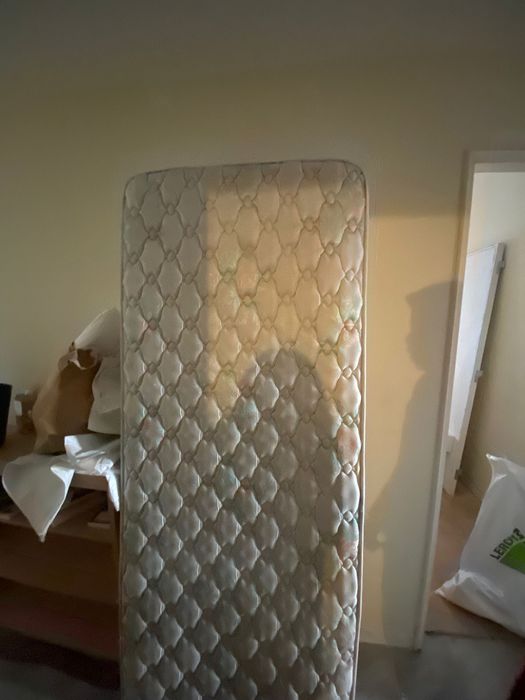 Cama com colchão casal s